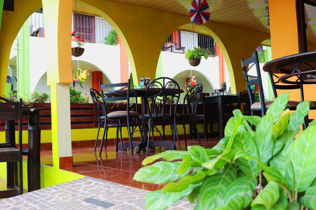 Hotel Las Flores Fortuna La Fortuna Kültér fotó