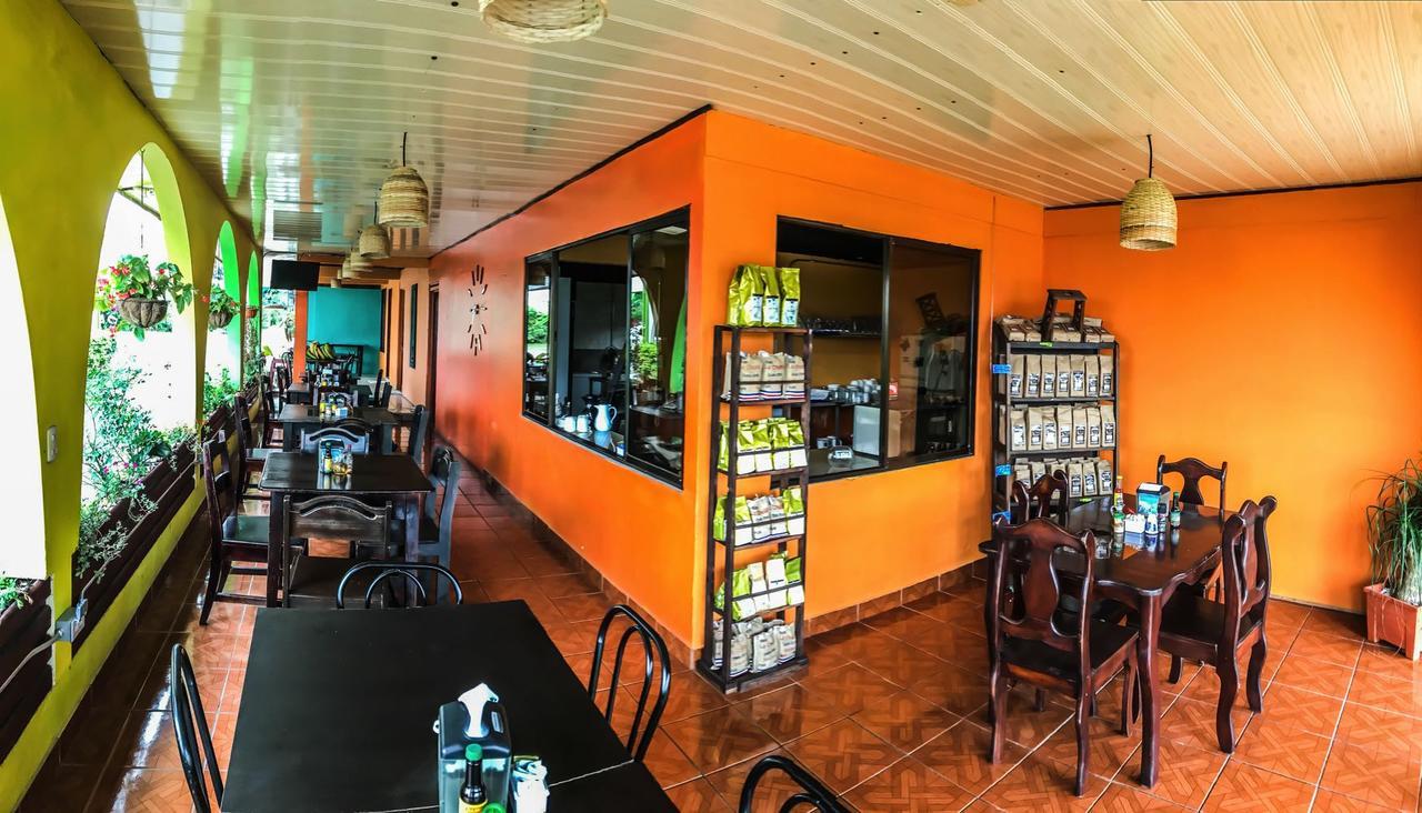 Hotel Las Flores Fortuna La Fortuna Kültér fotó