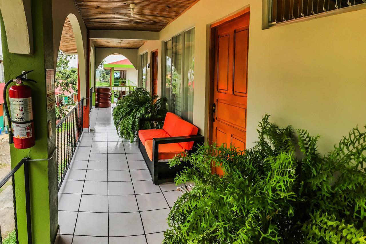 Hotel Las Flores Fortuna La Fortuna Kültér fotó