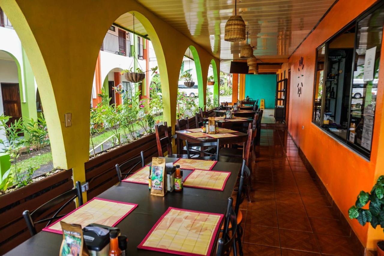 Hotel Las Flores Fortuna La Fortuna Kültér fotó